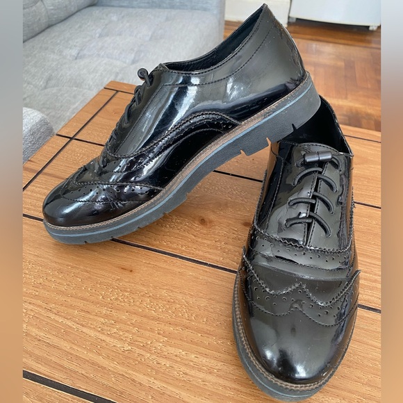 Unbrand Shoes - Vintage Shoes Womens, size 6 Black Patent Sneakers